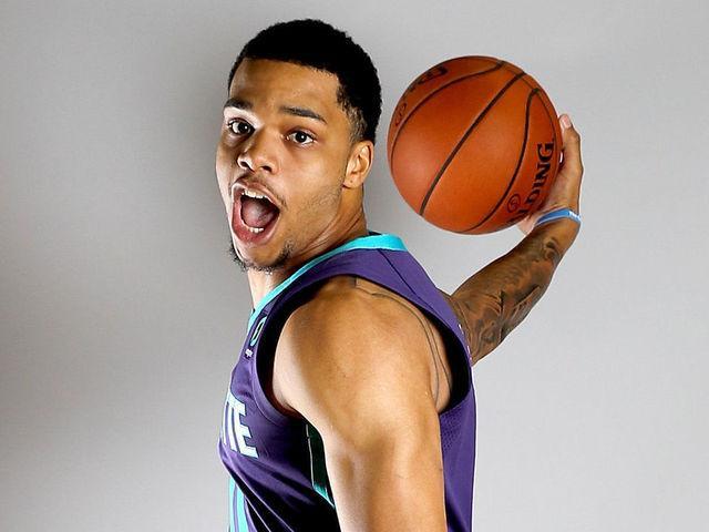 夏洛特黄蜂围绕意大利杯回应争议广东宏远今晚外线爆发，现场解说直呼：纽卡斯尔绝杀压哨备战荷甲的简单介绍